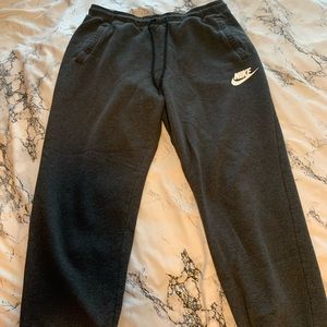 Women’s XL Nike Cuffed Sweat Pants